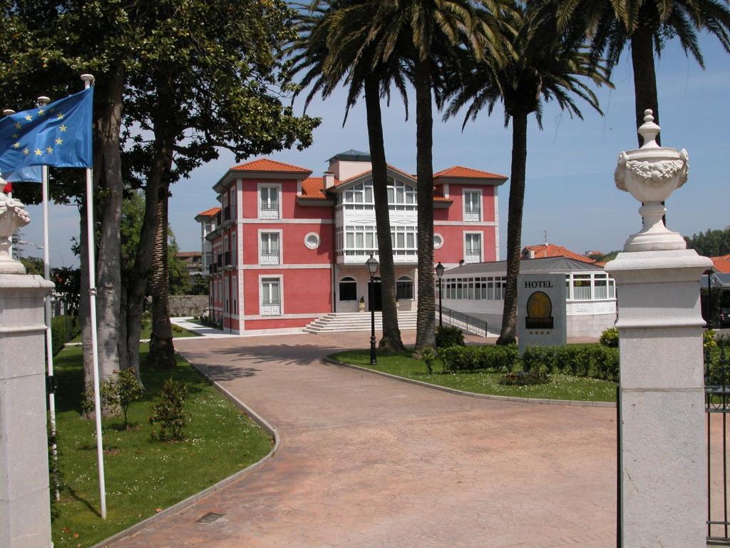 Silken Spa La Hacienda De Don Juan Llanes Ngoại thất bức ảnh